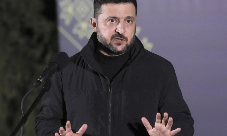 Киев готов за тристранна среща, когато е възможно